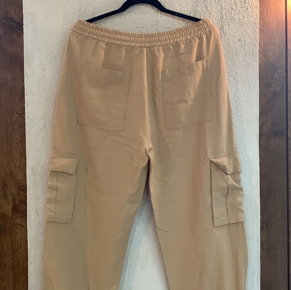 Pants - Picture 2 of 3